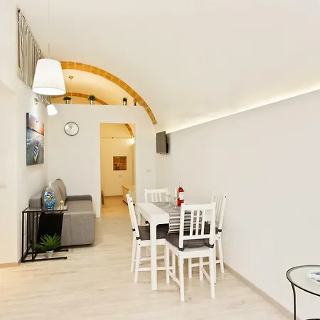 San Nicola Casa Clemente Bari